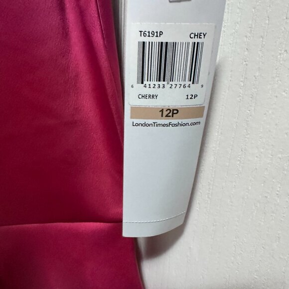 Ruffle Detail Wrap Dress - Cherry - Picture 3 of 8